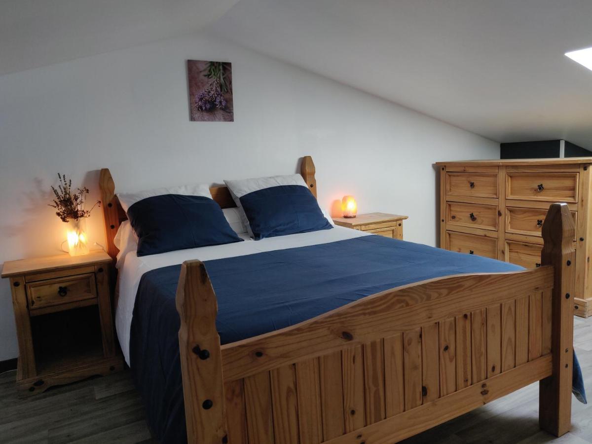 Les Terrasses De Valensole Bed & Breakfast Bagian luar foto