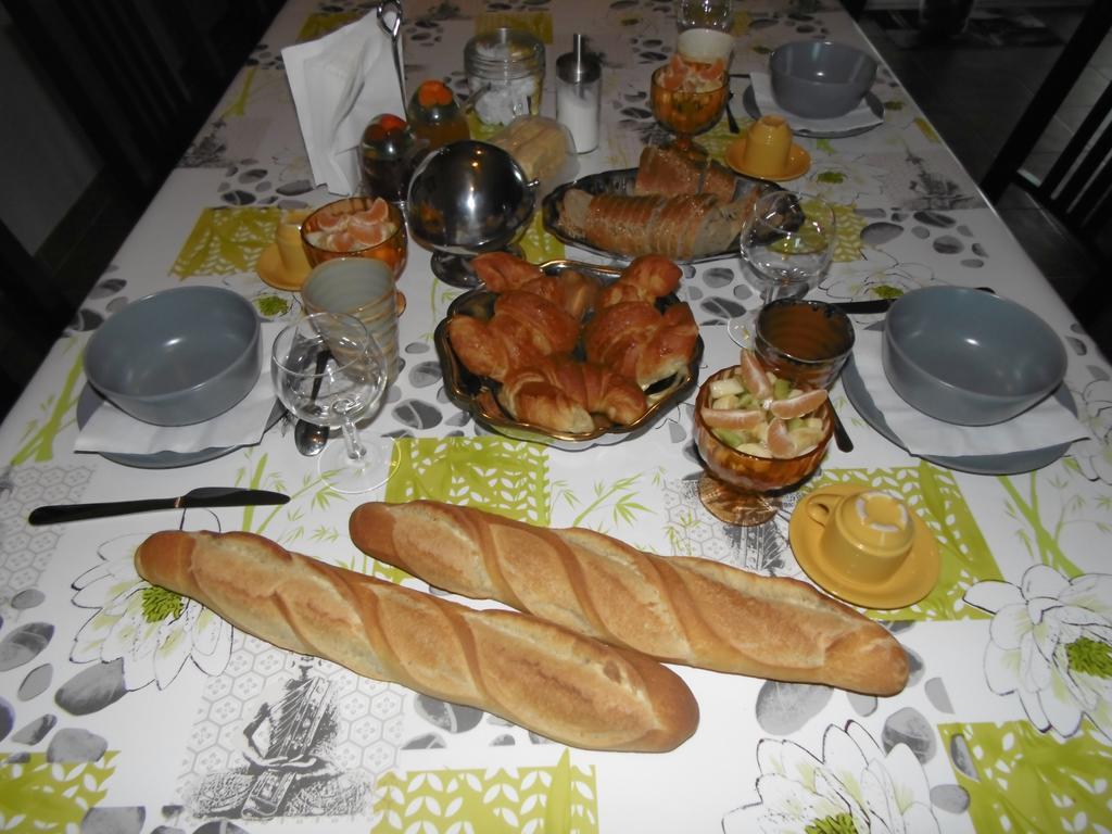 Les Terrasses De Valensole Bed & Breakfast Bagian luar foto