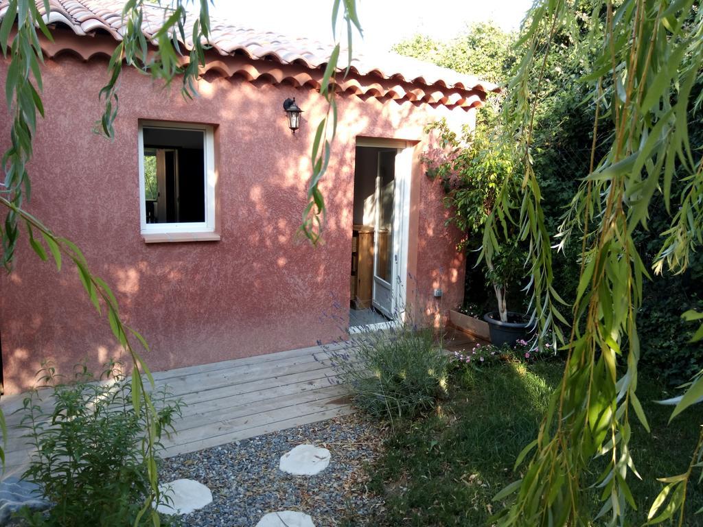 Les Terrasses De Valensole Bed & Breakfast Bagian luar foto