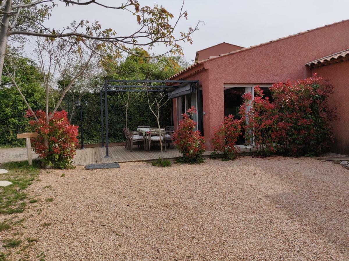 Les Terrasses De Valensole Bed & Breakfast Bagian luar foto