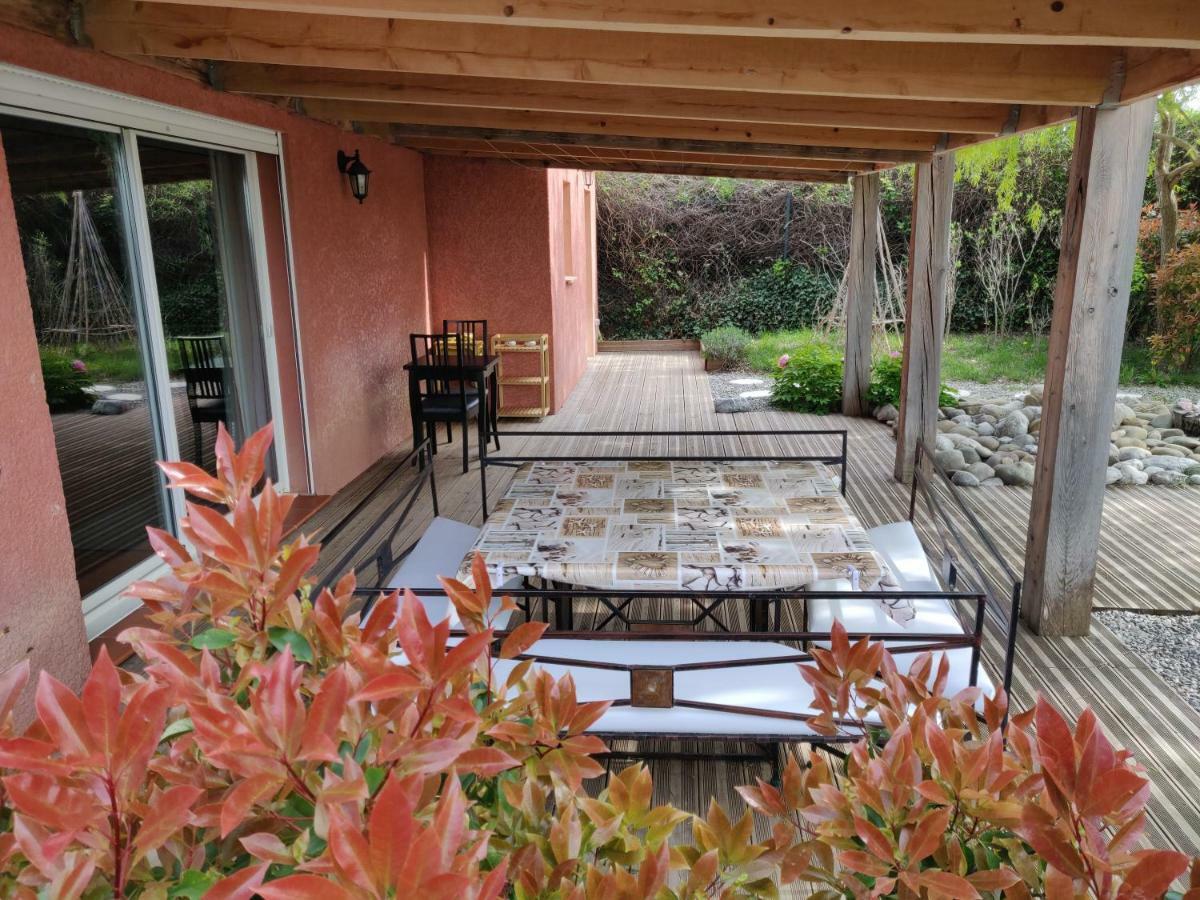 Les Terrasses De Valensole Bed & Breakfast Bagian luar foto